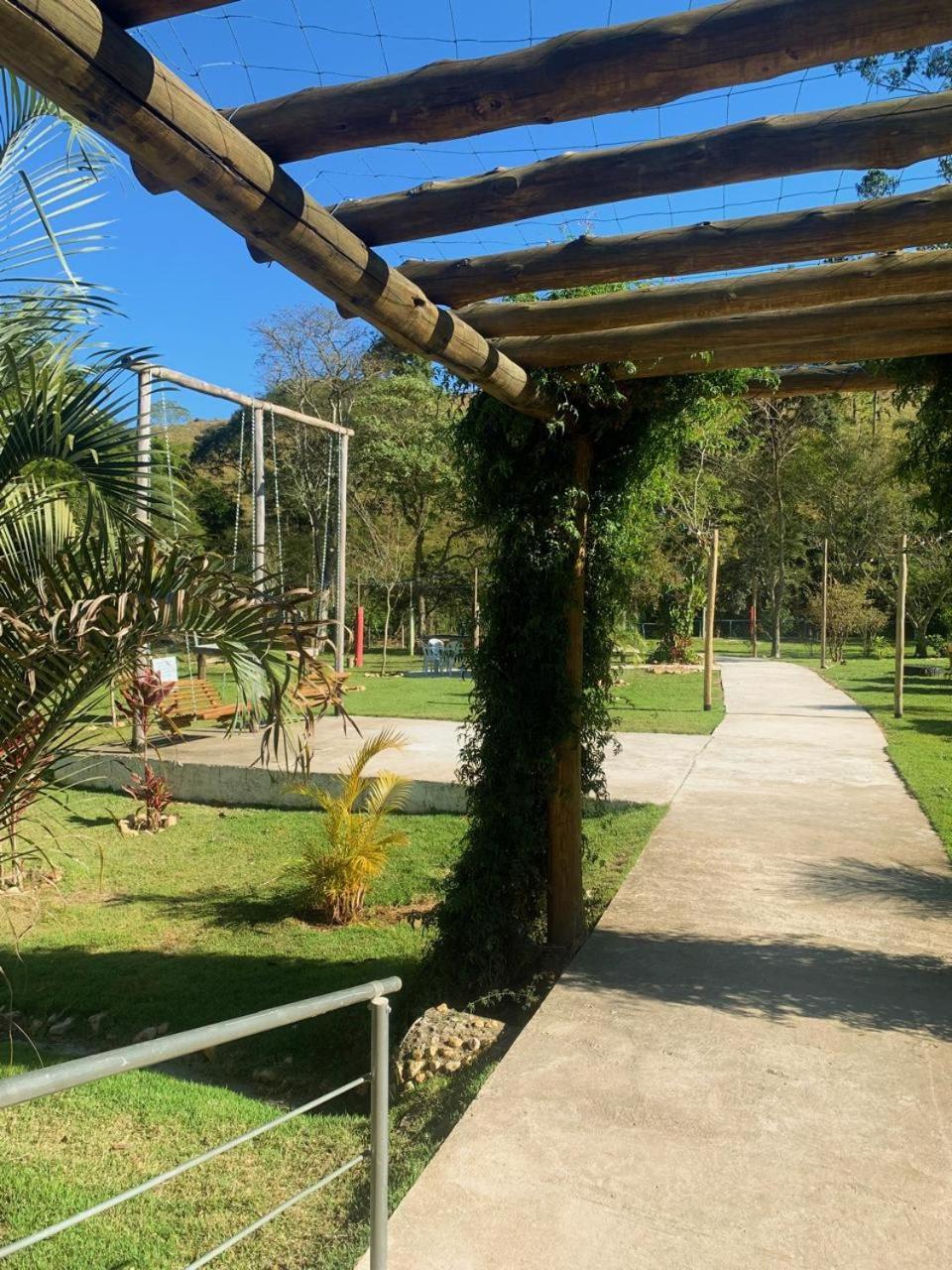 Pousada E Restaurante Bora Bora Da Serra São Bento do Sapucaí Buitenkant foto
